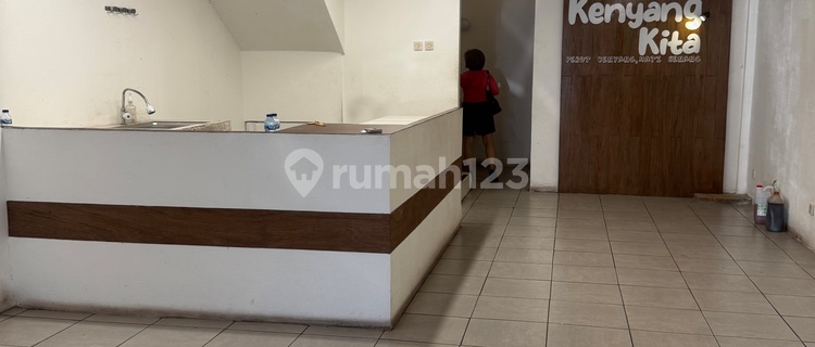 3 Floors, Near International School 1