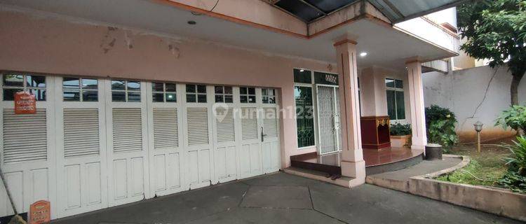Rumah Dijual 2 Lantai Murah Lokasi Strategis Di Moderland 1