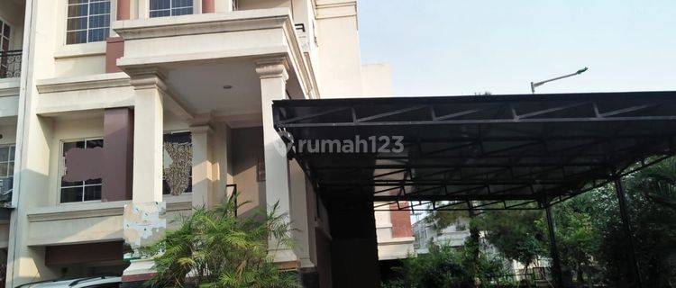 Rumah Murah di Gading grande, 3lantai, huk, bagus , siap huni, daerah strategis , terang, murah, negosiasi 1