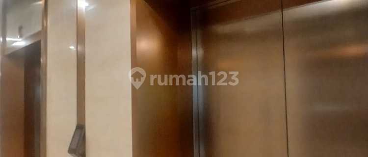 Perkantoran 240.5 m2 Cempaka Putih, Jakarta Pusat, Lippo Tower Holland Village 1