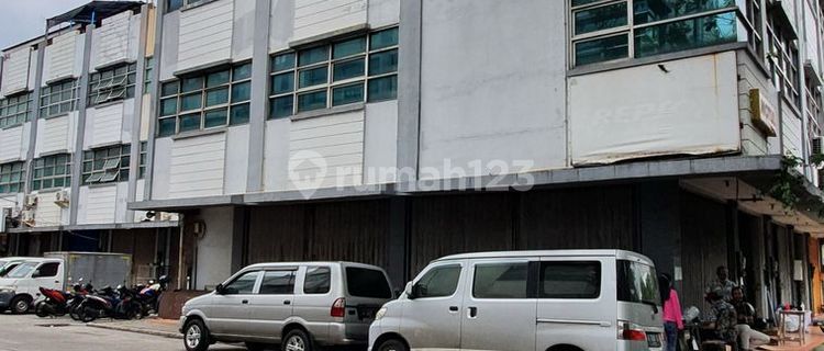 Affordable Strategic Corner Ruko PTC Near Main Commercial Entrance 1