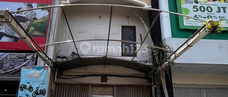 3-Story Shop House in Nusa Dua Near Toll Gate Entrance 1