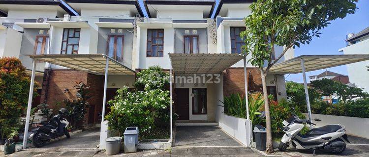 Rumah Bagus Furnished 2 Lantai Dekat Renon 1