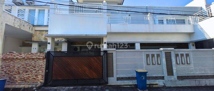 Rumah 2 Lantai Semi Furnished di Perumahaan One Gate Sistem di Jimbaran 1