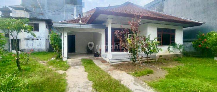 Dijual Tanah Bonus Bangunan Rumah di Jalan Bhineka Jati Jaya Kuta Badung - Bali 1