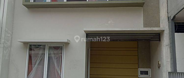 Rumah 2 lantai di rajawali harga murah siap huni  1