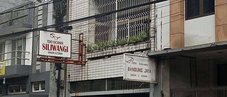 Ruko 2 Lantai Mainroad Otista Cocok Untuk Tempat Usaha Di Astana Anyar 1