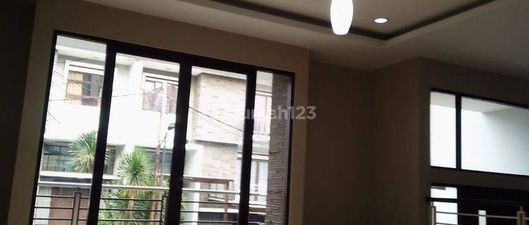 Rumah Minimalis Siap Huni di Sudirman Town House Bandung 1