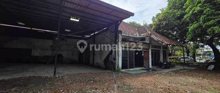 Warehouse House for Sale in Semarang City 1