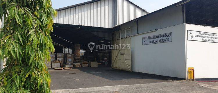 Gudang Luas, Bagus dan Strategis di Jalan Raya Narogong Bekasi 1