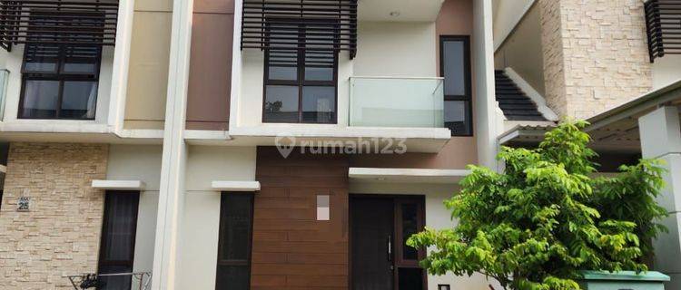 Rumah Minimalis Menarik dan Bagus Siap Huni di Burgundy Residence The Orchard 1