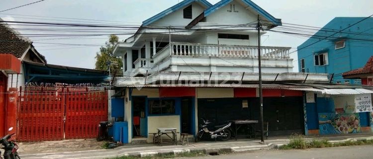 Rumah,bangunan,toko Jalan Raya Di Cepu, Blora Jawa Tengah 1