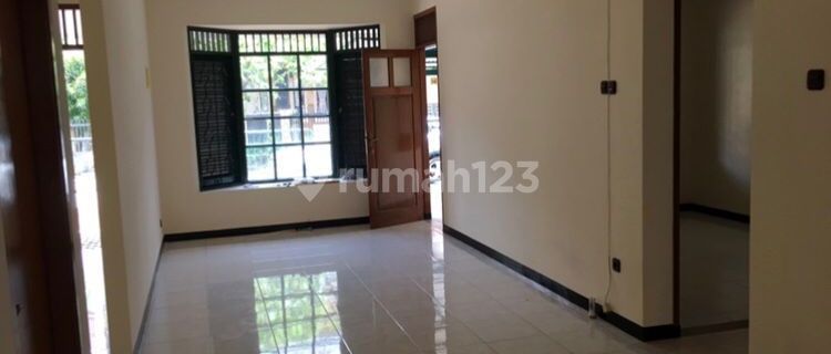 Rumah Terawat 1lantai sudah Baja Ringan di Bintaro Jaya SHM 1
