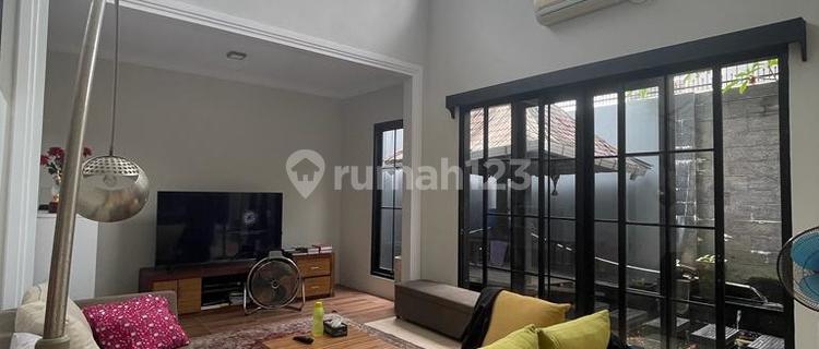 Rumah Bagus Mewah Siap Huni 2 Lantai Shm Lokasi Asri Aman Di Bsd  1