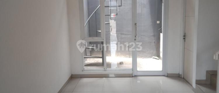 Two-Story House in Natabelova Complex 1