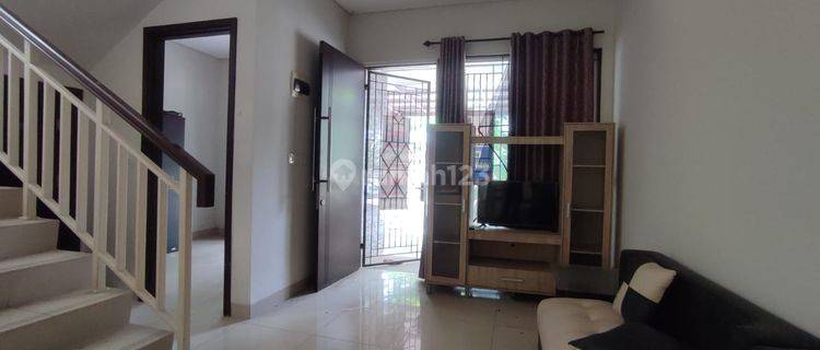 Dijual Rumah semi furnished dan sudah renoved siap huni 1