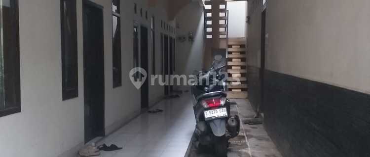 House with Active Boarding Rooms, Wing of Jl Ciwastra Bandung 1