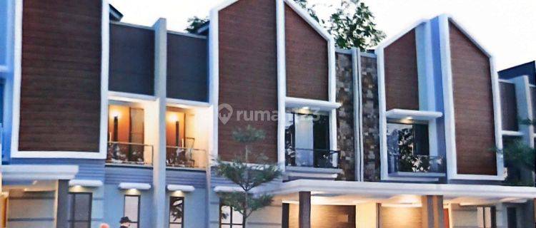 Rumah Mewah 2 Lantai Full Furnished Tengah Kota Dijual di Jl. Sudirman Dekat Bandara 1