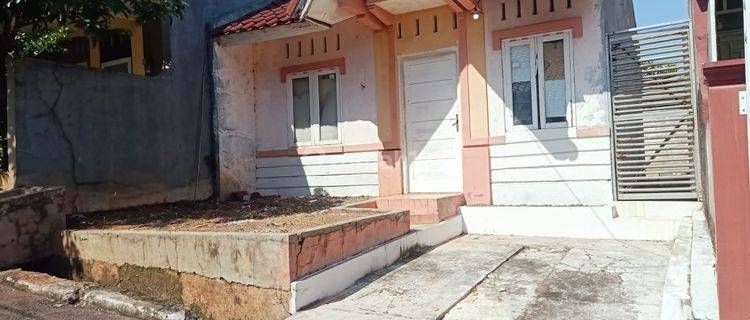 Rumah Perlu Renovasi Dibawah Harga Pasar Dalam Perumahan Depok 1