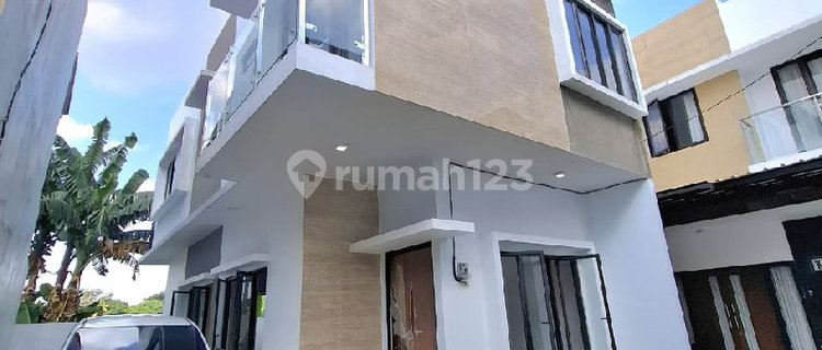Brand New House View Danau 4 Kamar Hanya 2 M An Jagakarsa Jakarta 1