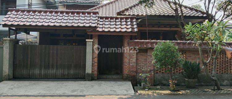 Rumah Apik Terawat Di Tanah Kusir Jakarta Selatan 1