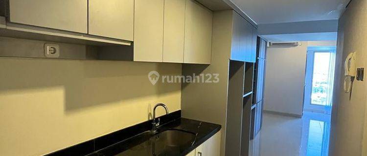 JUAL APARTEMEN LOUIS KIENE PEMUDA FURNISH TENGAH KOTA 1