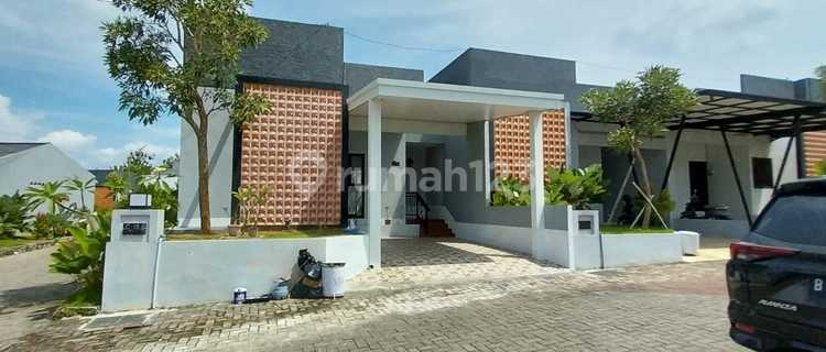 Nice House for Rent Fully Furnished Wonolopo Mijen Near Uptown Mall West Semarang 1