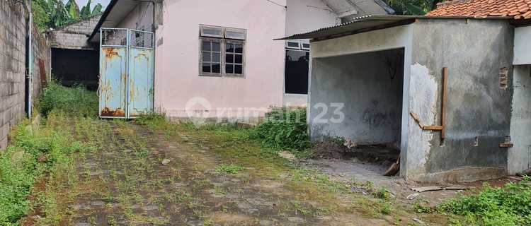 Rent/ Sale House Large Land suitable for M B G West Ungaran 1
