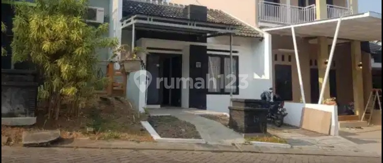 Nice Furnished House for Rent Taman Sari Hill Tembalang Semarang 1