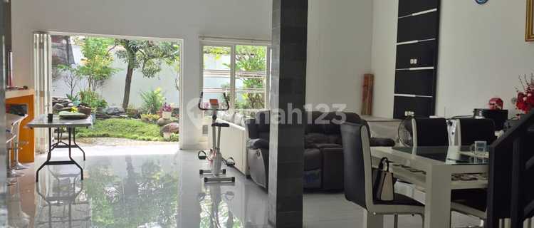 Jual Rumah Bagus Furnish Greenwood Manyaran Semarang 1