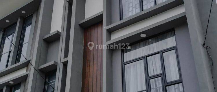 Rumah Mewah Modern 3 Lantai Termurah Nempel Bsd Hanya 1 M An 1