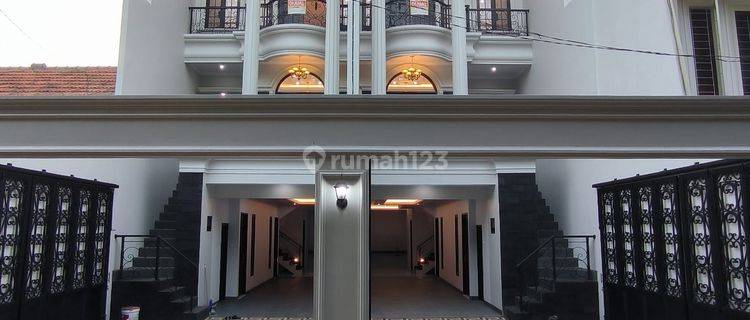 Di jual rumah baru siap huni type classic eropa jaksel  1