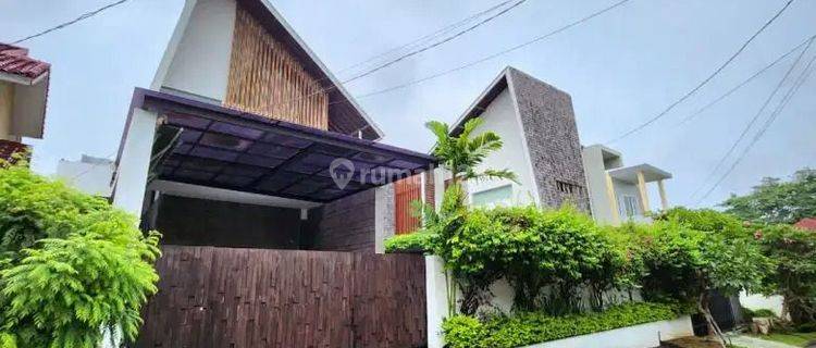 Dijual villa murah tapi mewah fasilitas kolam renang peibadi 1