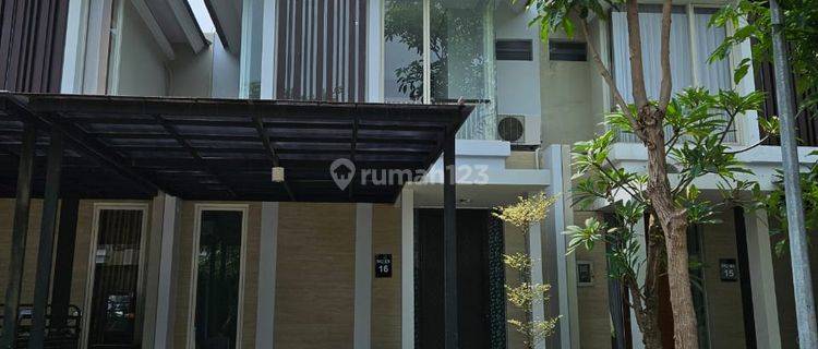 Rumah 3 Lantai Bagus di Citraland Northwest Park 1