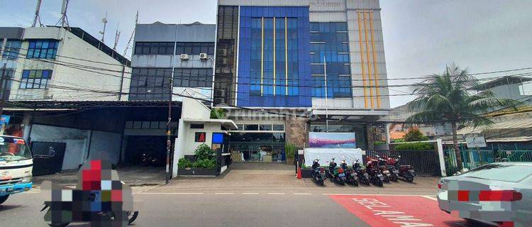 DISEWAKAN/DIJUAL GEDUNG 4 LANTAI LOKASI KEMAYORAN JAKARTA PUSAT 1