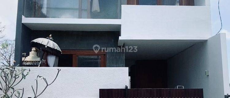 3 BR Villa Ocean View Gwk In Kuta 1