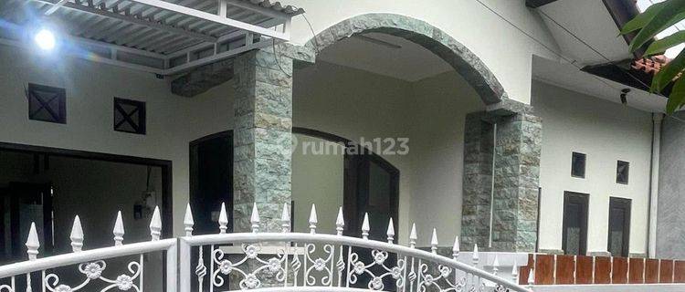 Rumah Second Lantai 1 Minimalis di Tukad Pancoran 1