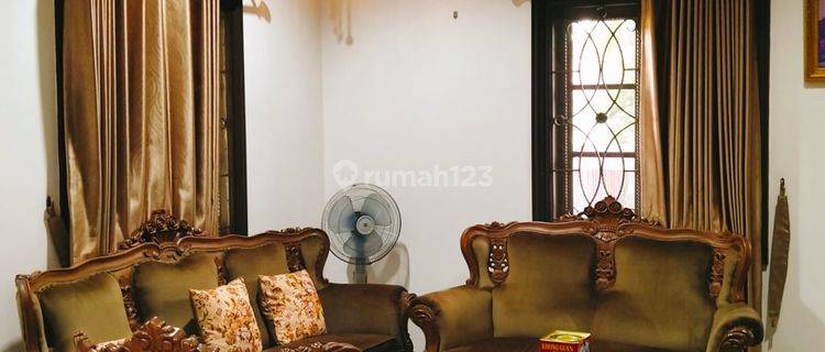 Rumah Hoek Bagus 2 Lantai di Gading Pelangi Residence, Kelapa Gading 1