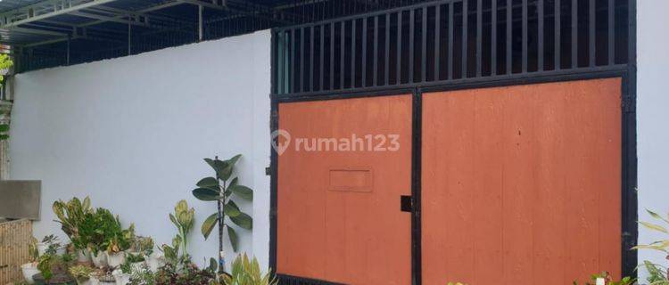 Rumah Bagus Unfurnished Lokasi Komp. Mangasa Permai di Makassar 1