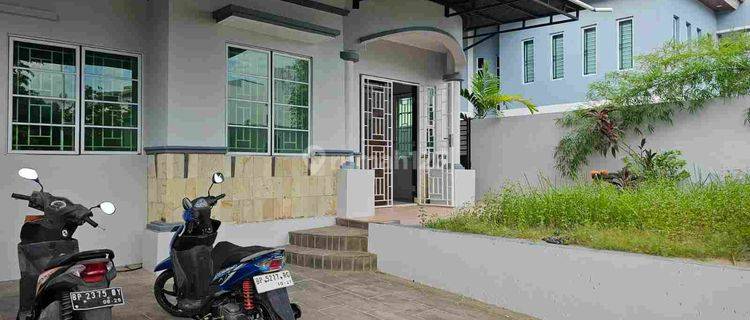 Villa Rafflesia Besar dan Luas 1