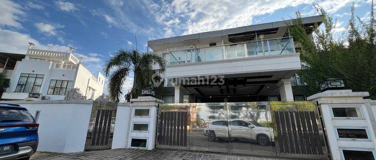 Dijual Rumah Mewah Di Coastarina 1