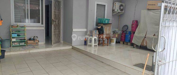 Rumah Hadap Timur Laut di Sektor 6 Gading Serpong  1