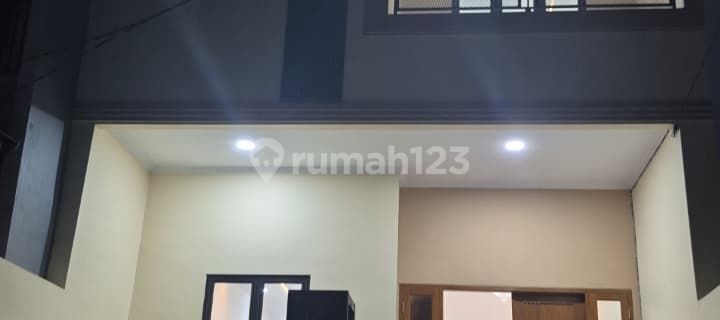 jual rumah baru 3lantai di kelapa gading 1