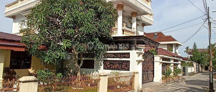 Rumah 2 lantai di jalan tiung ujung lokasi sangat strategis dan cocok untuk investasi  1