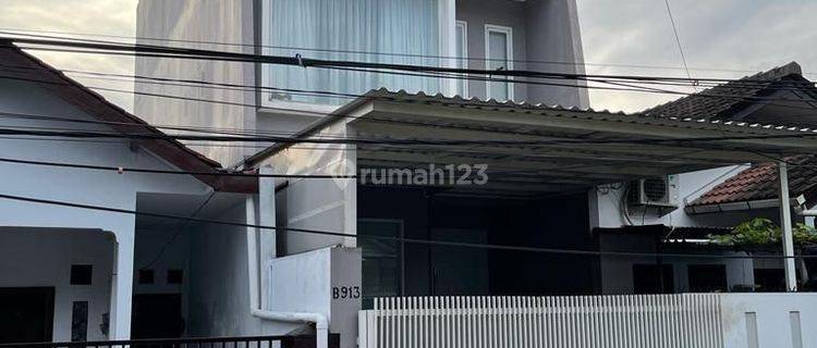 Jual Cepat Rumah Mewah 3 Lantai Di Jati Asih 1