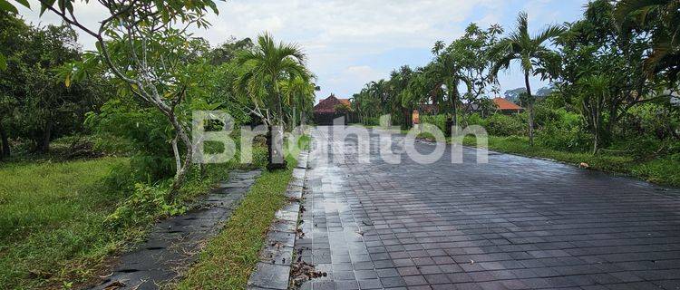 TANAH KAVLING JALAN LEBAR 12 M ONE GATE SISTEM TAMAN MUMBUL BENOA 1