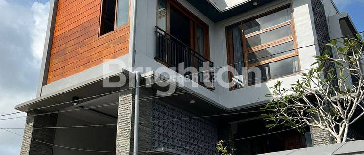 VILLA 3BR UNGASAN DEKAT PANTAI ALILA ULUWATU 1