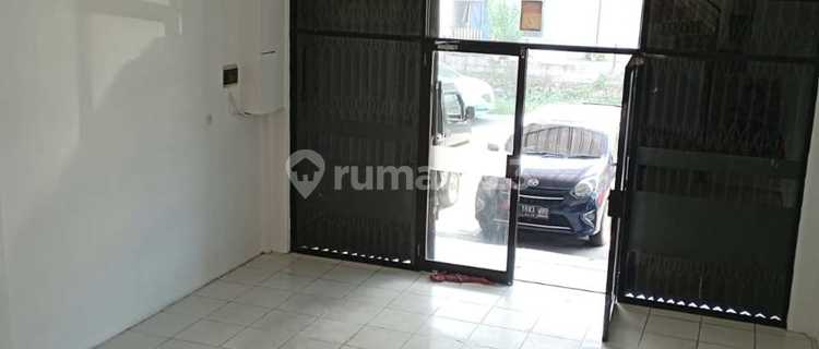 For rent: 1 unit of 2-story Ruko, in East Ciputat, South Tangerang. 1