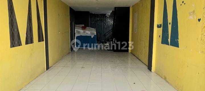 For Rent 3-Story Shop House in Serua Indah Ciputat, Suitable for Business or Office 1