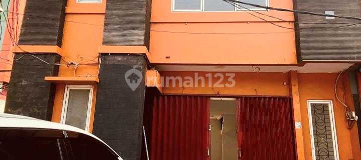 For Rent 2-Story Shop House in Tegal Rotan, Ciputat, South Tangerang 1